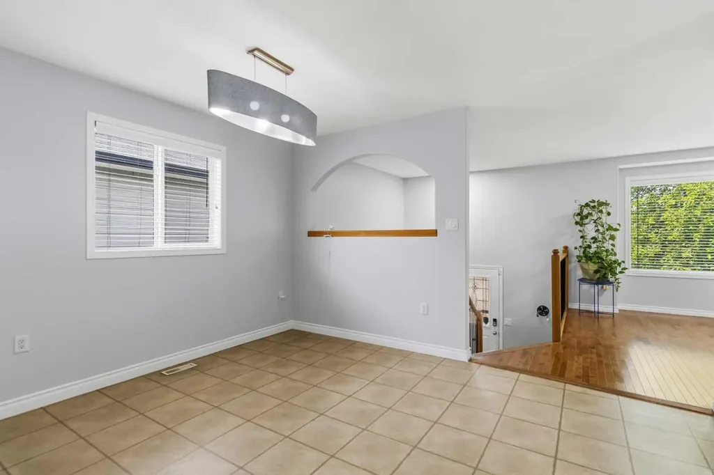 113 Lightbown Way Fort Mcmurray AB T9K2R1