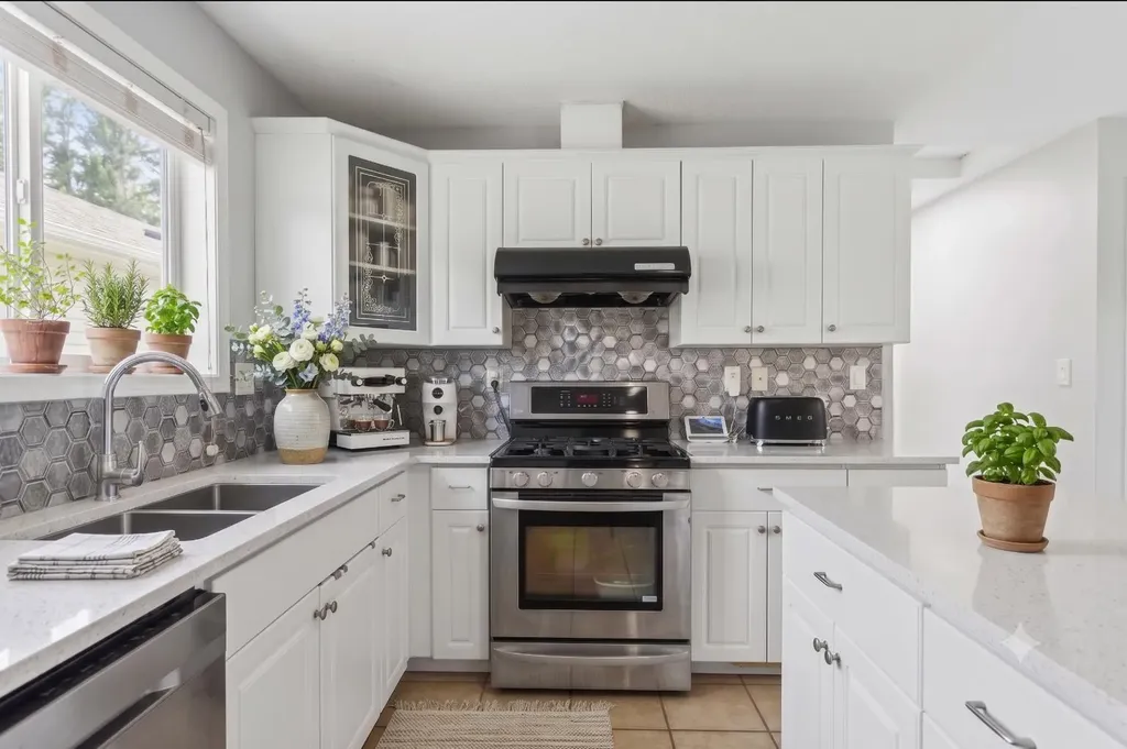 113 Lightbown Way Fort Mcmurray AB T9K2R1