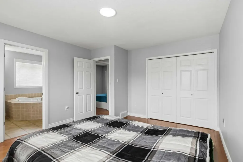 113 Lightbown Way Fort Mcmurray AB T9K2R1