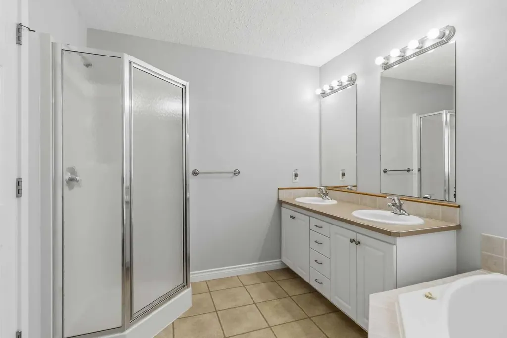 113 Lightbown Way Fort Mcmurray AB T9K2R1