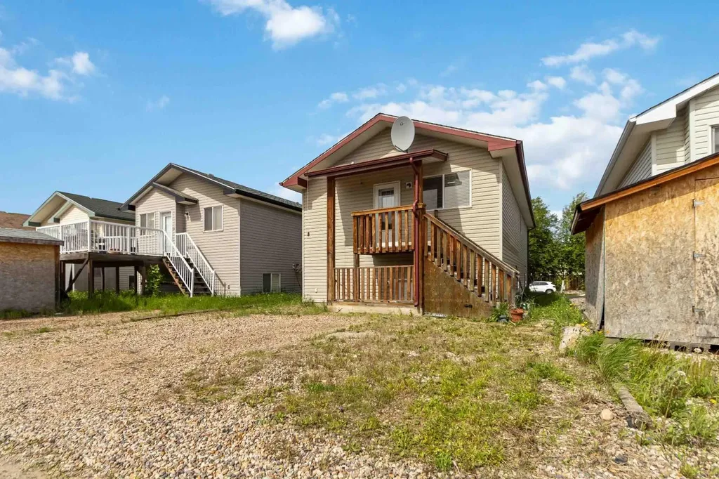113 Lightbown Way Fort Mcmurray AB T9K2R1