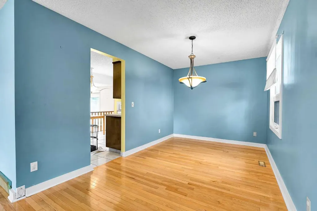 5603 Dalwood Way NW Calgary AB T3A 1S6