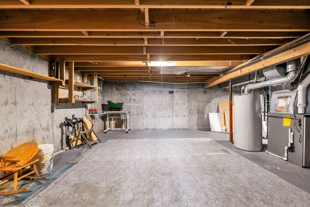 5603 Dalwood Way NW Calgary AB T3A 1S6