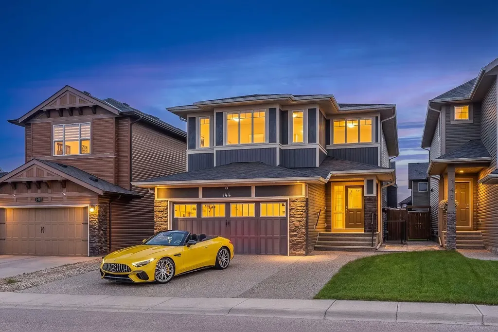 144 Cougar Ridge Manor SW Calgary AB T3H 0V4