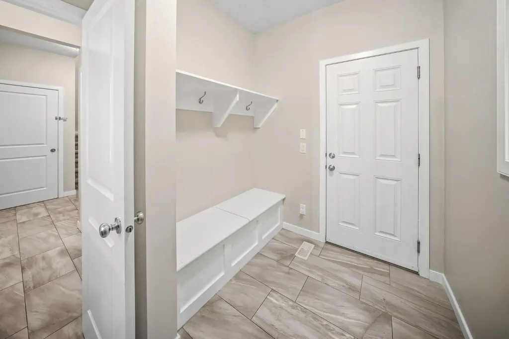 144 Cougar Ridge Manor SW Calgary AB T3H 0V4