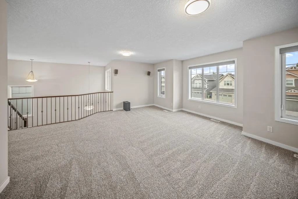 144 Cougar Ridge Manor SW Calgary AB T3H 0V4