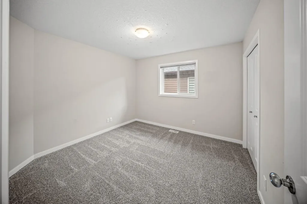 144 Cougar Ridge Manor SW Calgary AB T3H 0V4