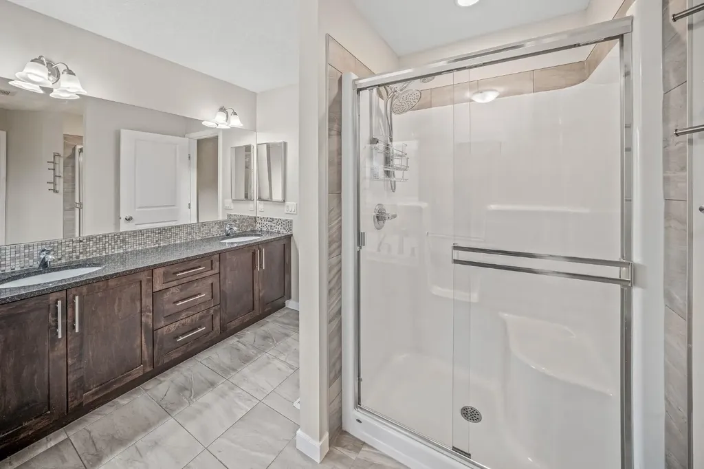 144 Cougar Ridge Manor SW Calgary AB T3H 0V4