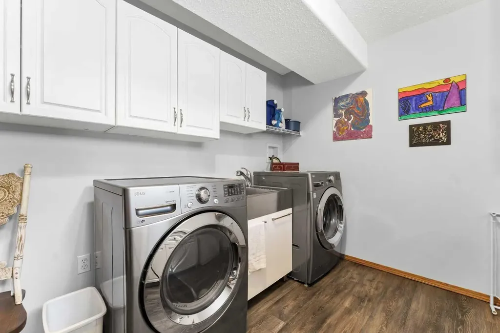 2 Hunter Court NE Medicine Hat AB T1C1W5