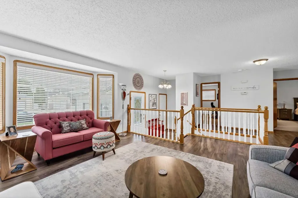 2 Hunter Court NE Medicine Hat AB T1C1W5