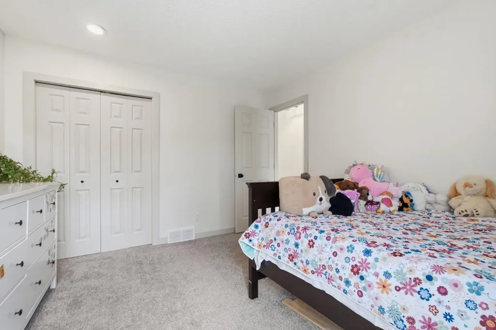 1506 Riverside Drive NW High River AB T1V 1W8
