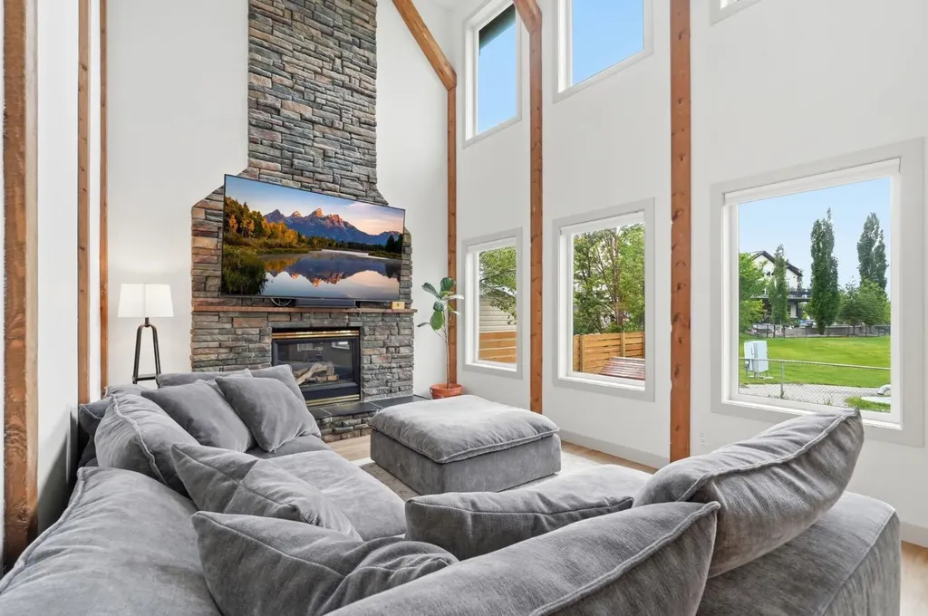 1506 Riverside Drive NW High River AB T1V 1W8