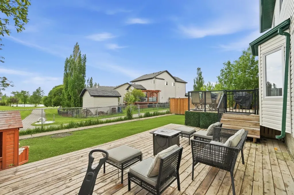 1506 Riverside Drive NW High River AB T1V 1W8