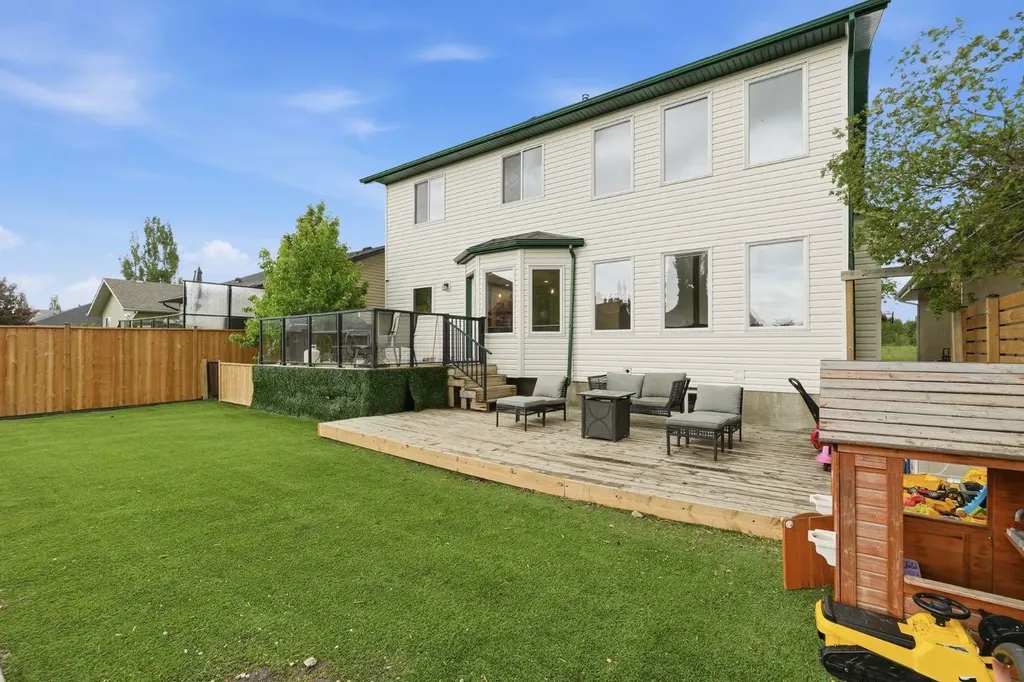 1506 Riverside Drive NW High River AB T1V 1W8