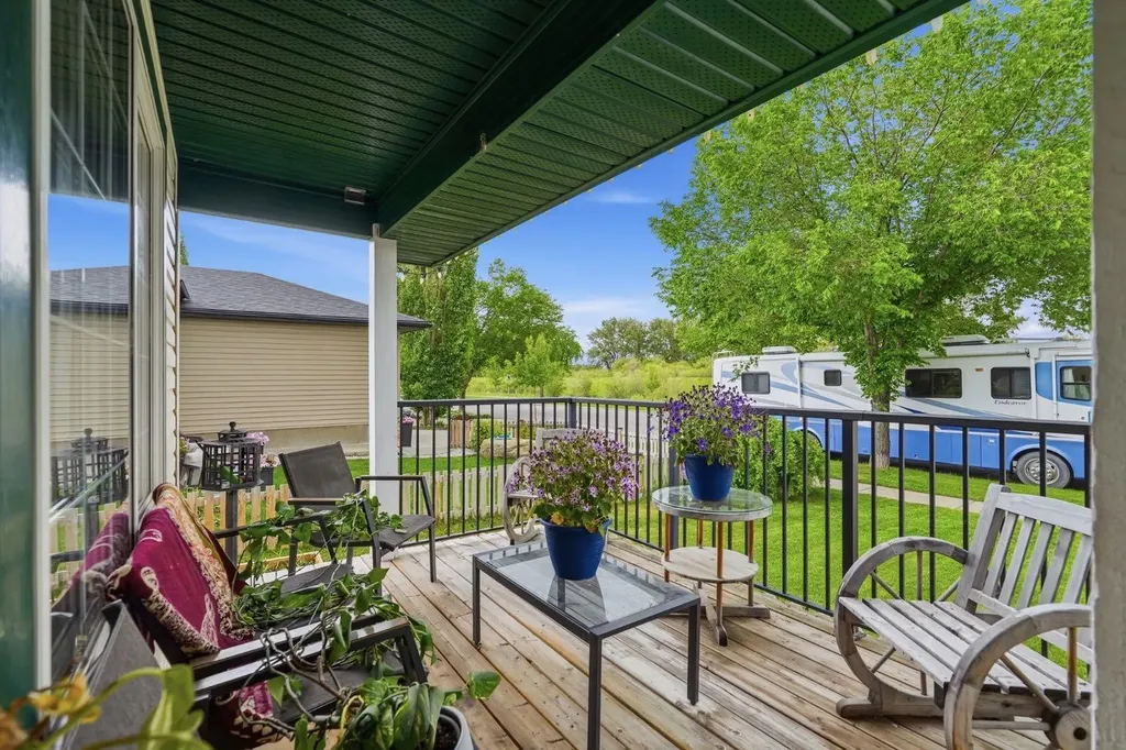 1506 Riverside Drive NW High River AB T1V 1W8