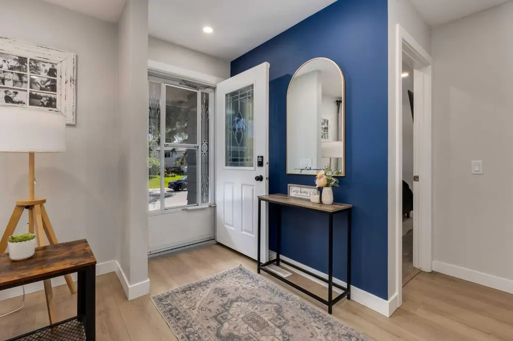 1324 Lake Sylvan Drive SE Calgary AB T2J 3C8