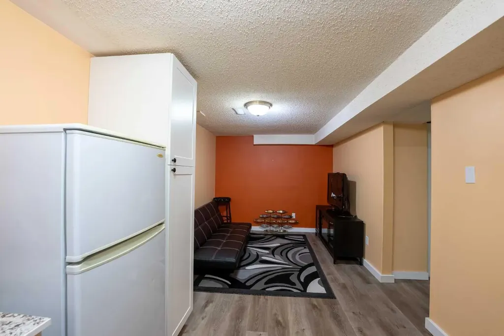 23 Dakota Road W Lethbridge AB T1K5L4