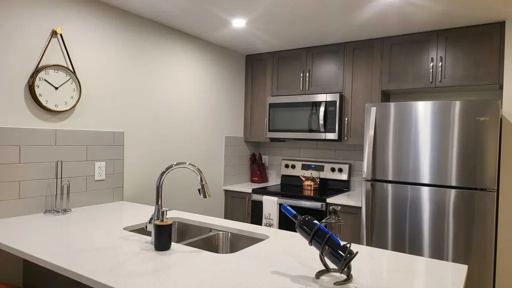 260 Rowley Way NW Calgary AB T3L 0H5