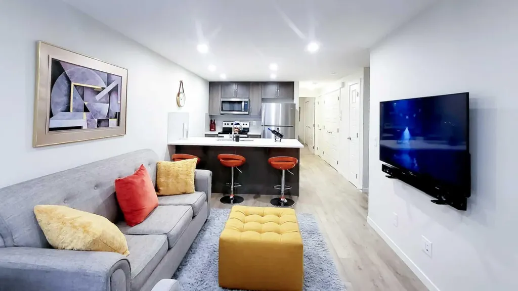 260 Rowley Way NW Calgary AB T3L 0H5