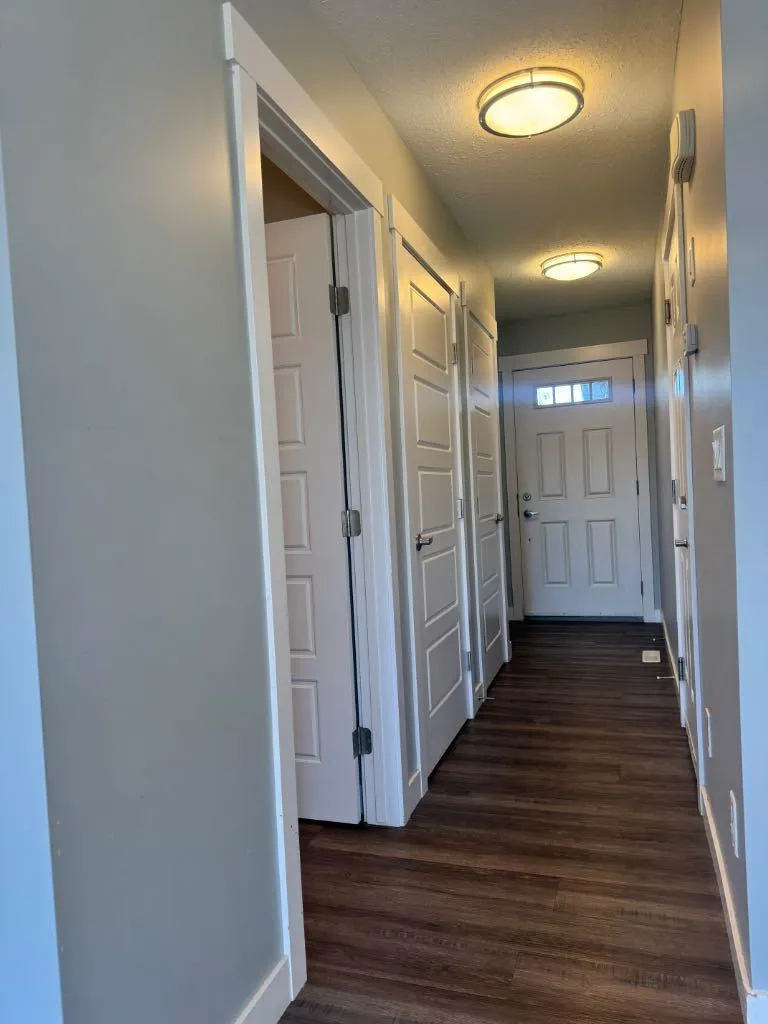 8453 101 Avenue Grande Prairie AB T8X 0R1