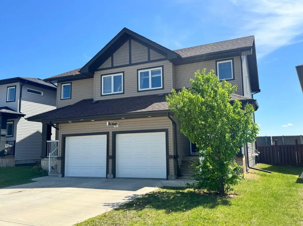 8453 101 Street Grande Prairie AB T8X 0R1
