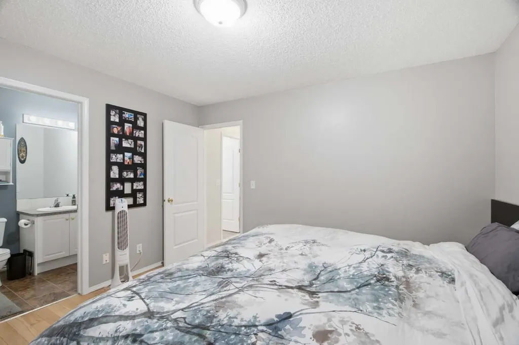 109 Canoe Square SW Airdrie AB T4B2N7