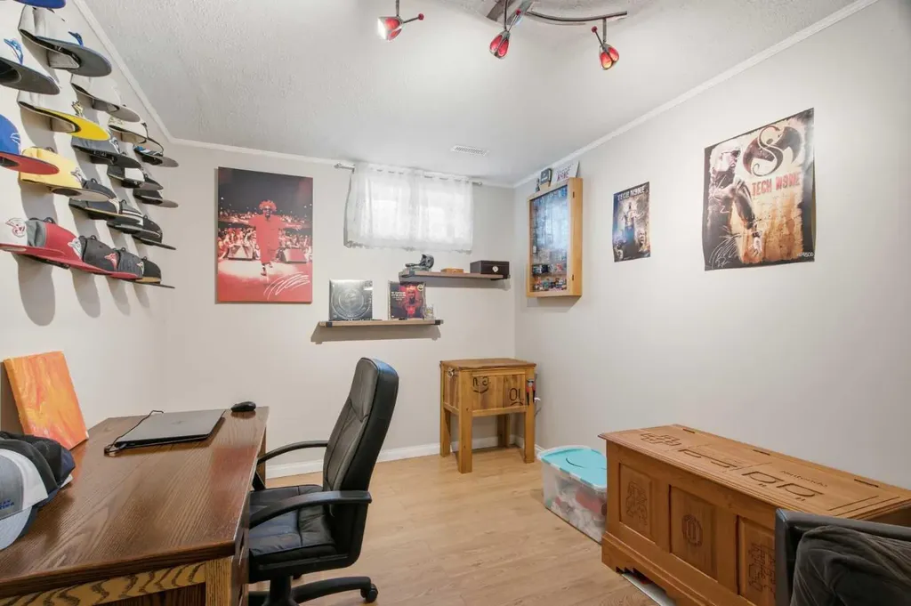 109 Canoe Square SW Airdrie AB T4B2N7