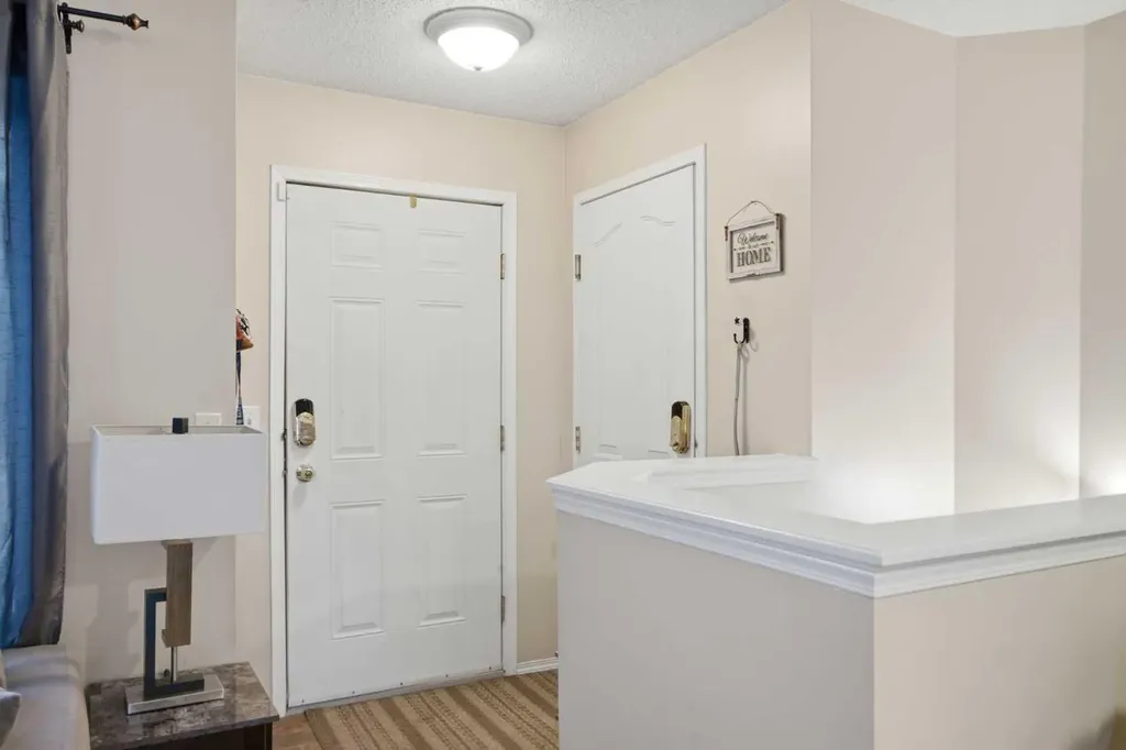 109 Canoe Square SW Airdrie AB T4B2N7