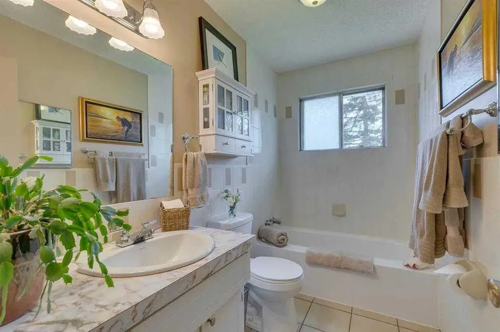 6140 Dalmarnock Crescent NW Calgary AB T3A 1H2