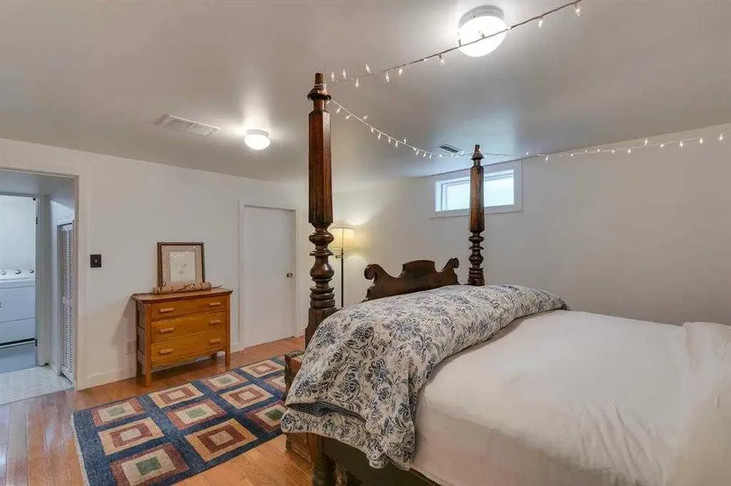 6140 Dalmarnock Crescent NW Calgary AB T3A 1H2