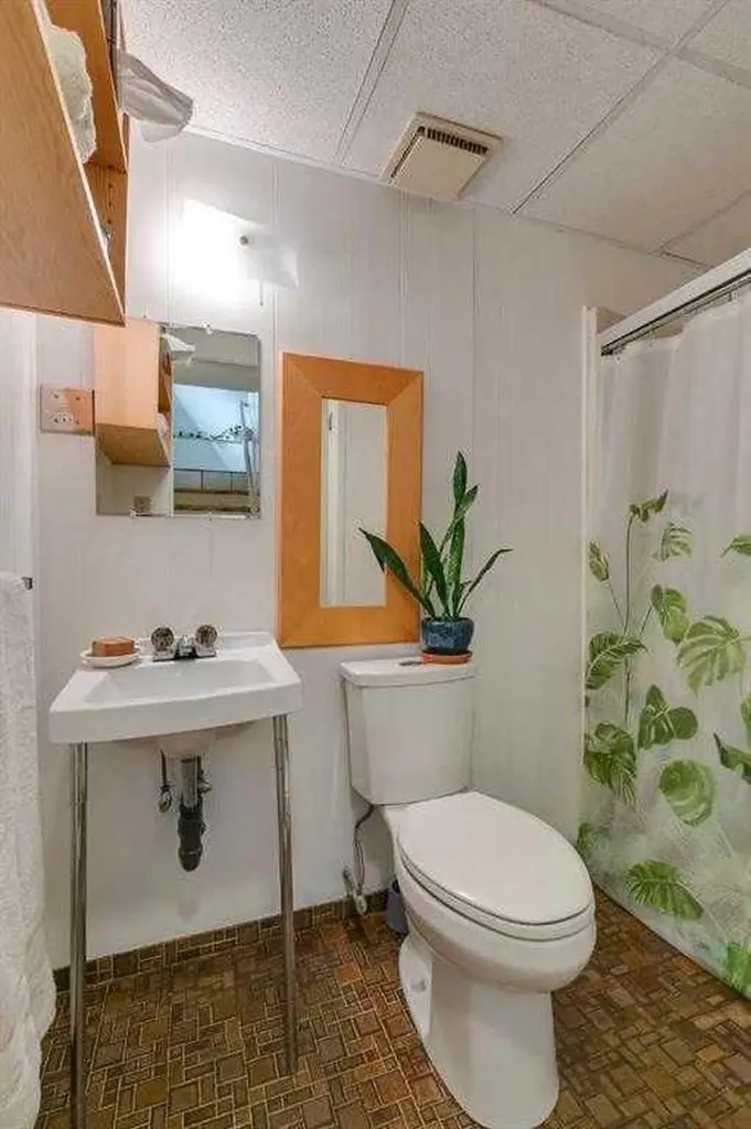 6140 Dalmarnock Crescent NW Calgary AB T3A 1H2