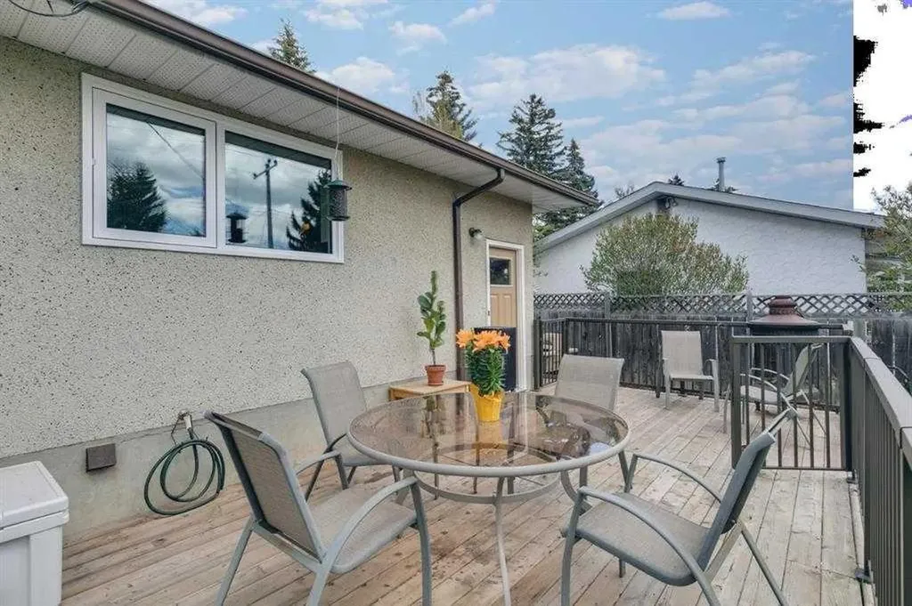 6140 Dalmarnock Crescent NW Calgary AB T3A 1H2