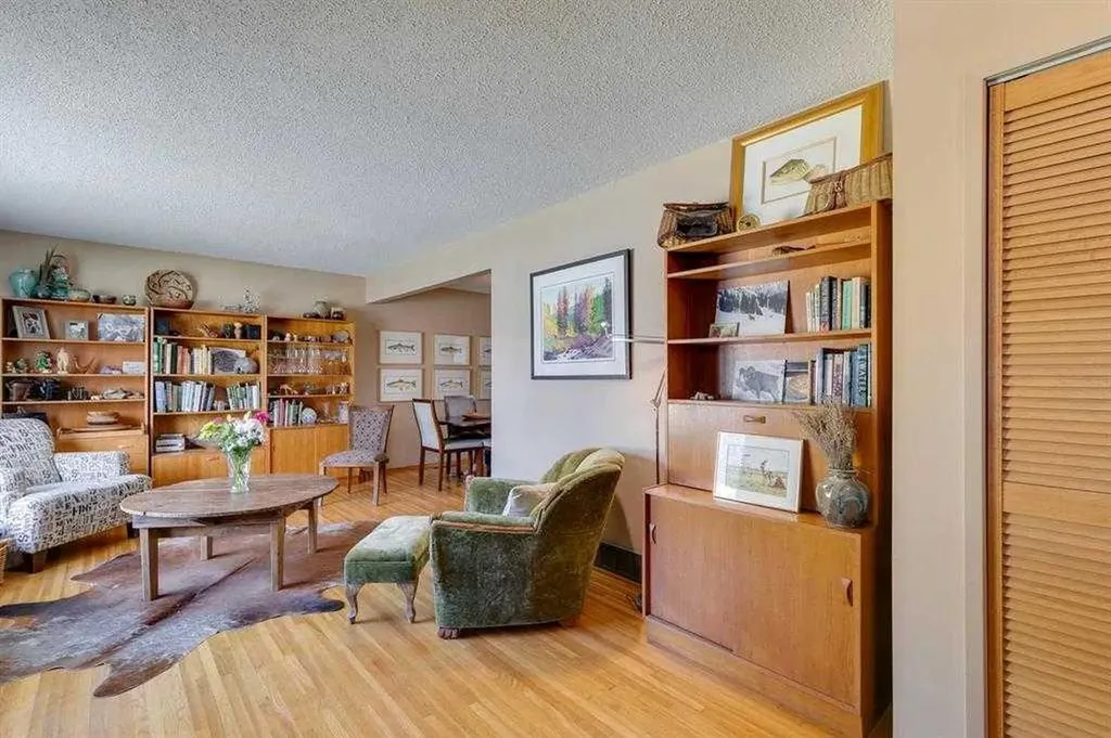 6140 Dalmarnock Crescent NW Calgary AB T3A 1H2