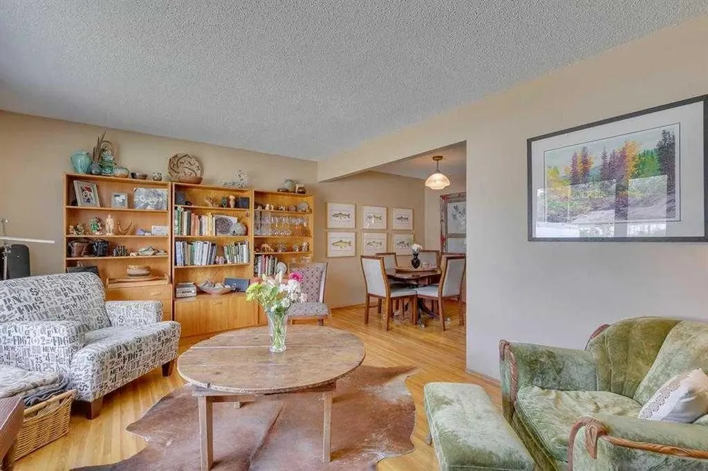 6140 Dalmarnock Crescent NW Calgary AB T3A 1H2