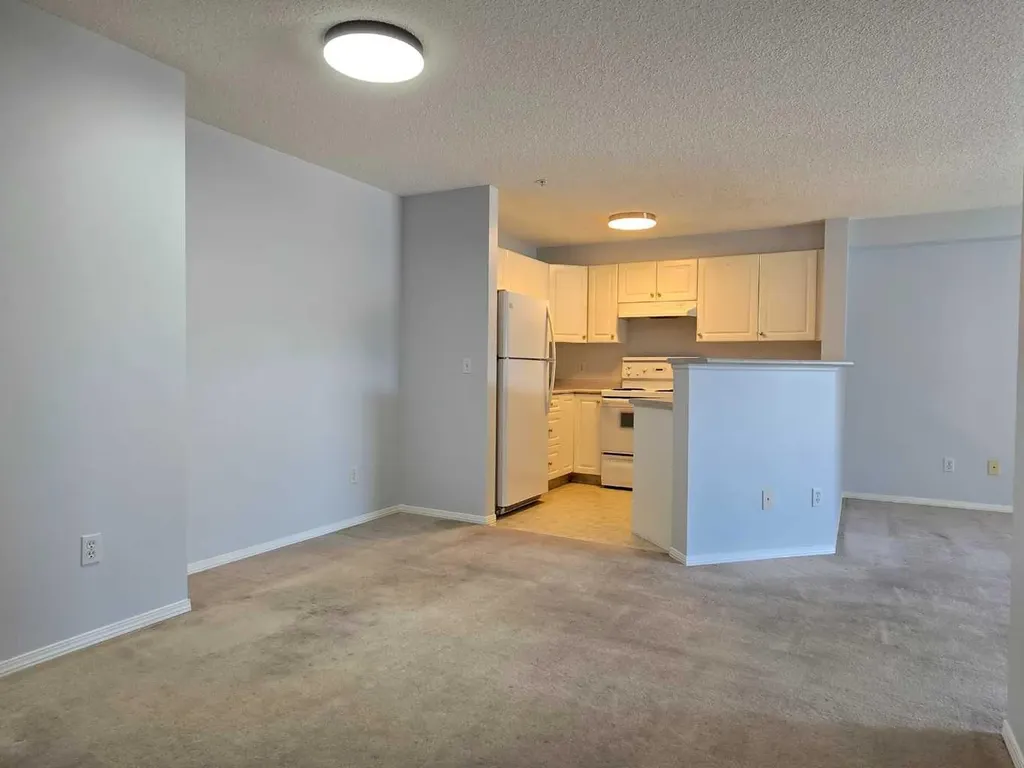 604 8 Street SW Airdrie AB T4B 2W4