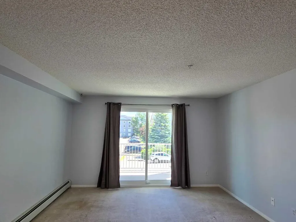 604 8 Street SW Airdrie AB T4B 2W4