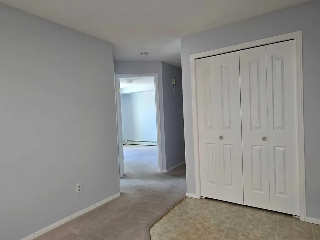 604 8 Street SW Airdrie AB T4B 2W4