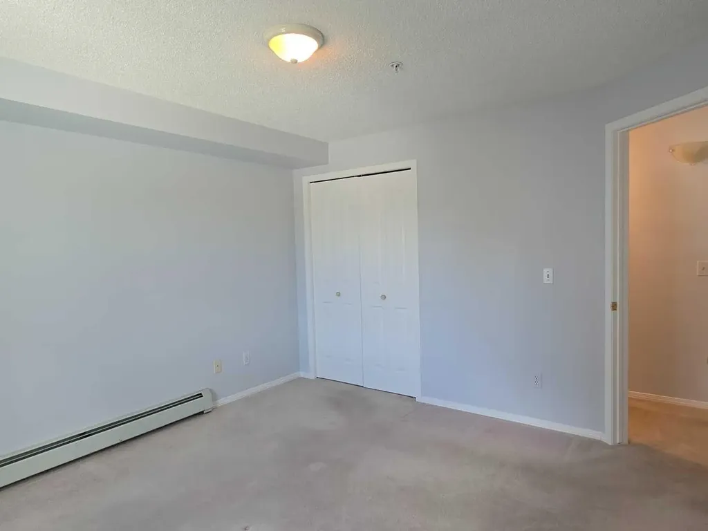604 8 Street SW Airdrie AB T4B 2W4