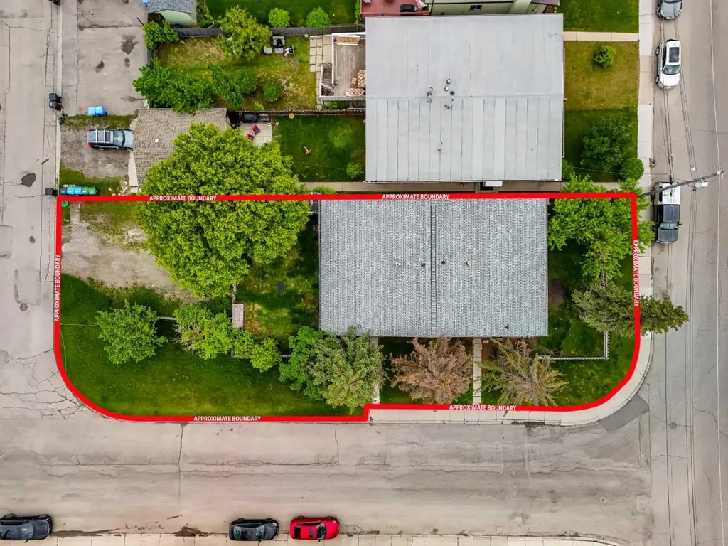 1326 25 Street Calgary AB T2A 0X5
