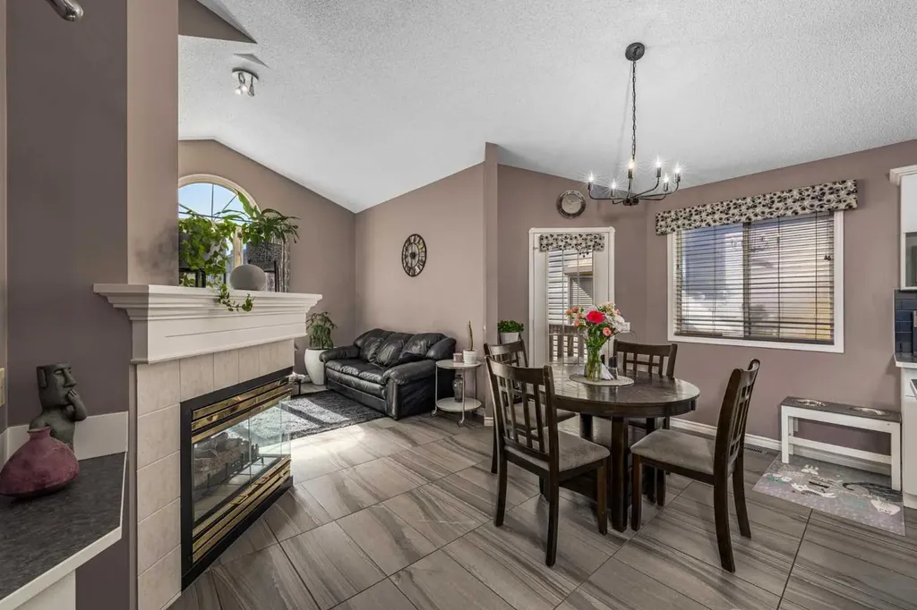 44 Douglas Glen Place SE Calgary AB T2Z 2M9