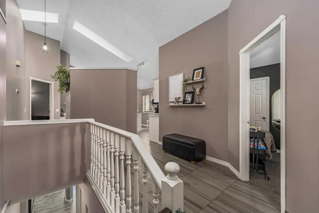44 Douglas Glen Place SE Calgary AB T2Z 2M9