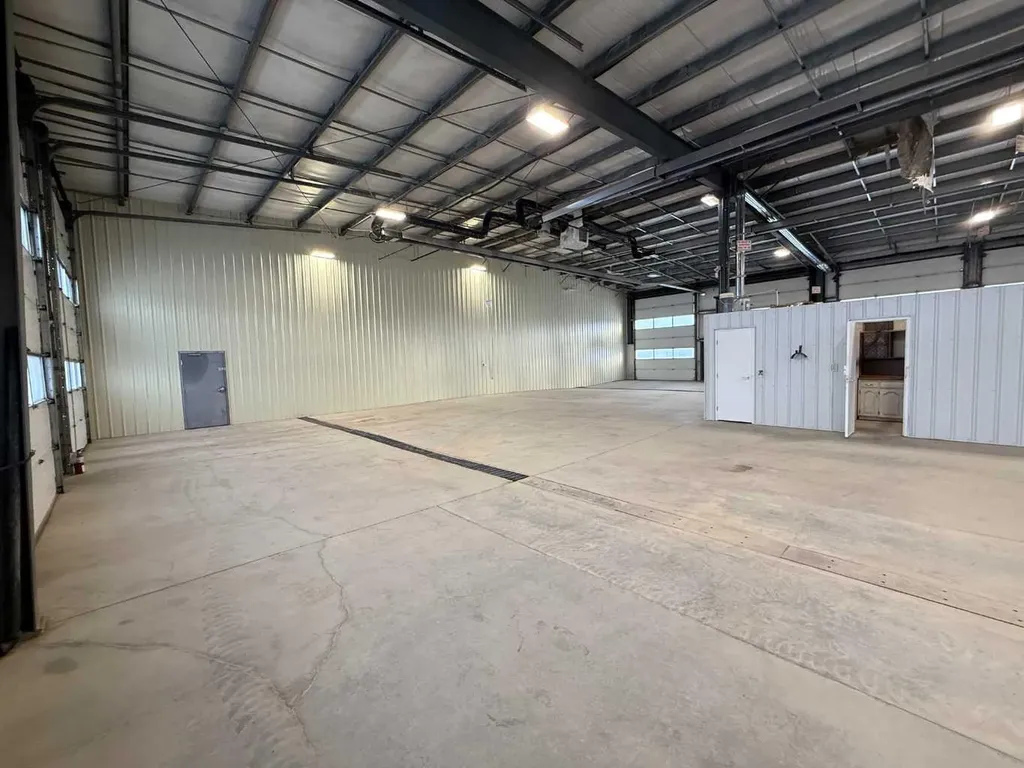 2 Van Der Horn Way Rural Red Deer County AB T4S 2M4