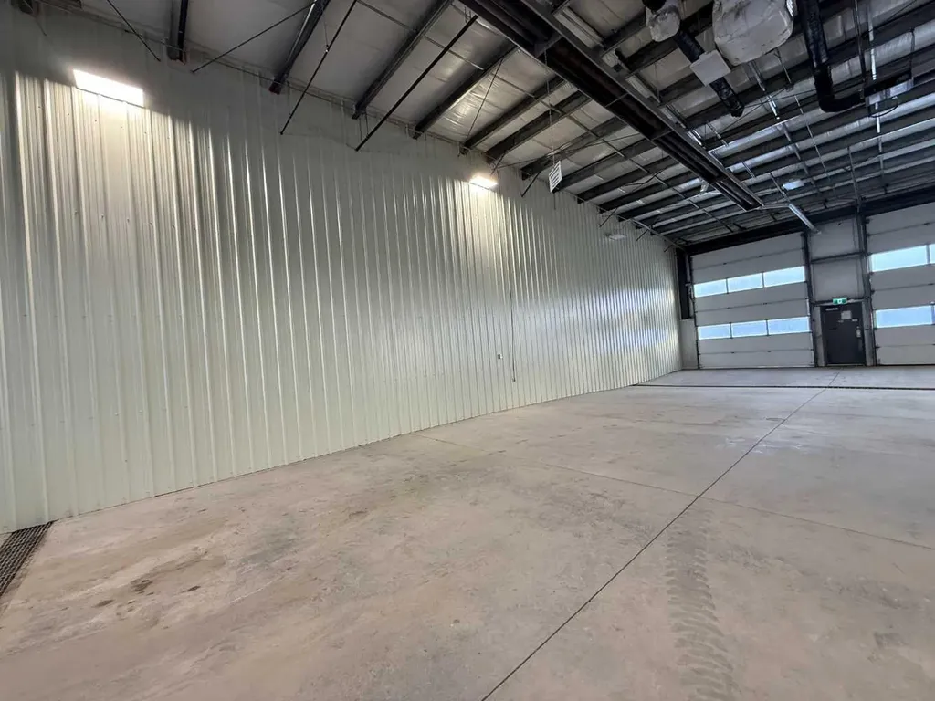 2 Van Der Horn Way Rural Red Deer County AB T4S 2M4