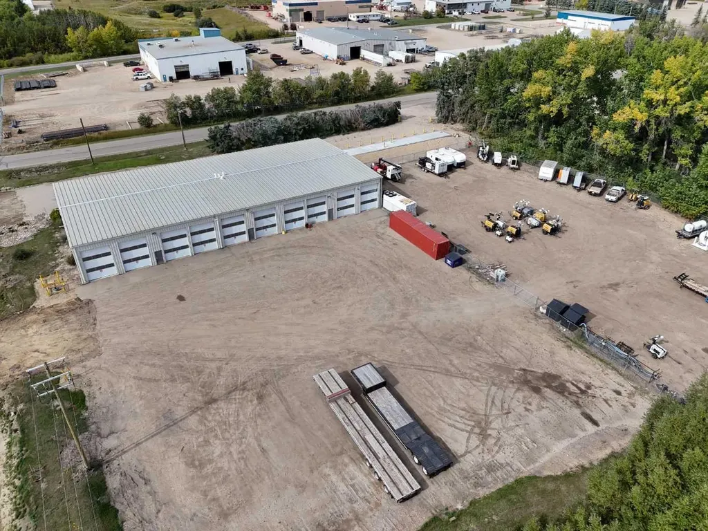 2 Van Der Horn Way Rural Red Deer County AB T4S 2M4