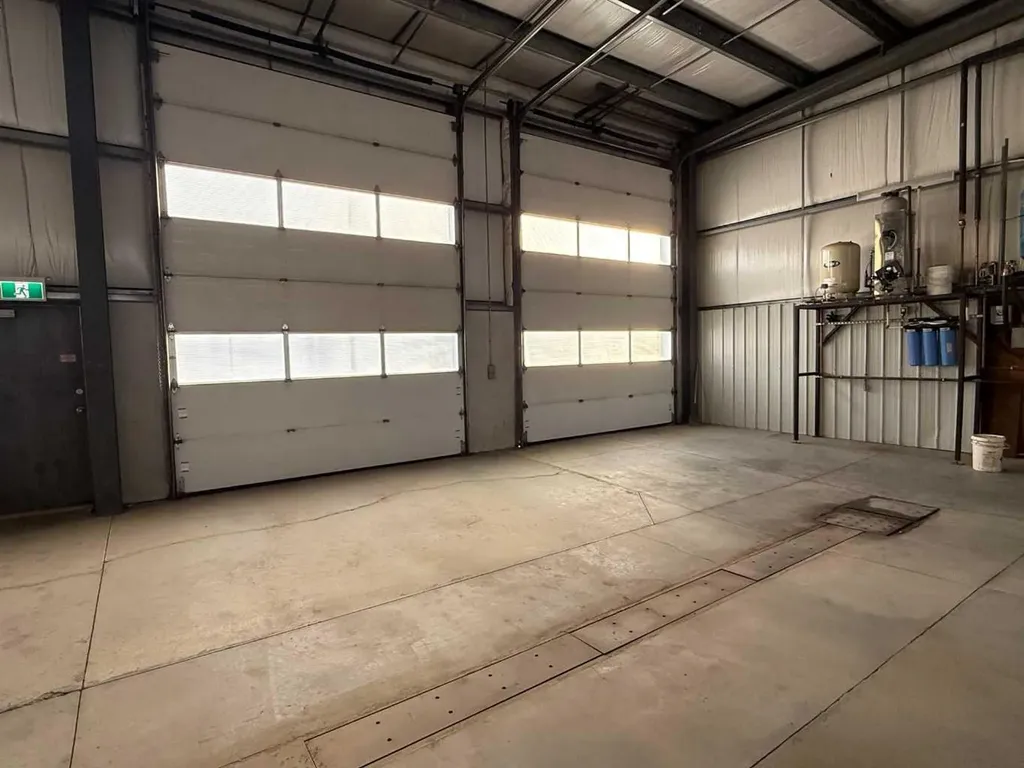 2 Van Der Horn Way Rural Red Deer County AB T4S 2M4