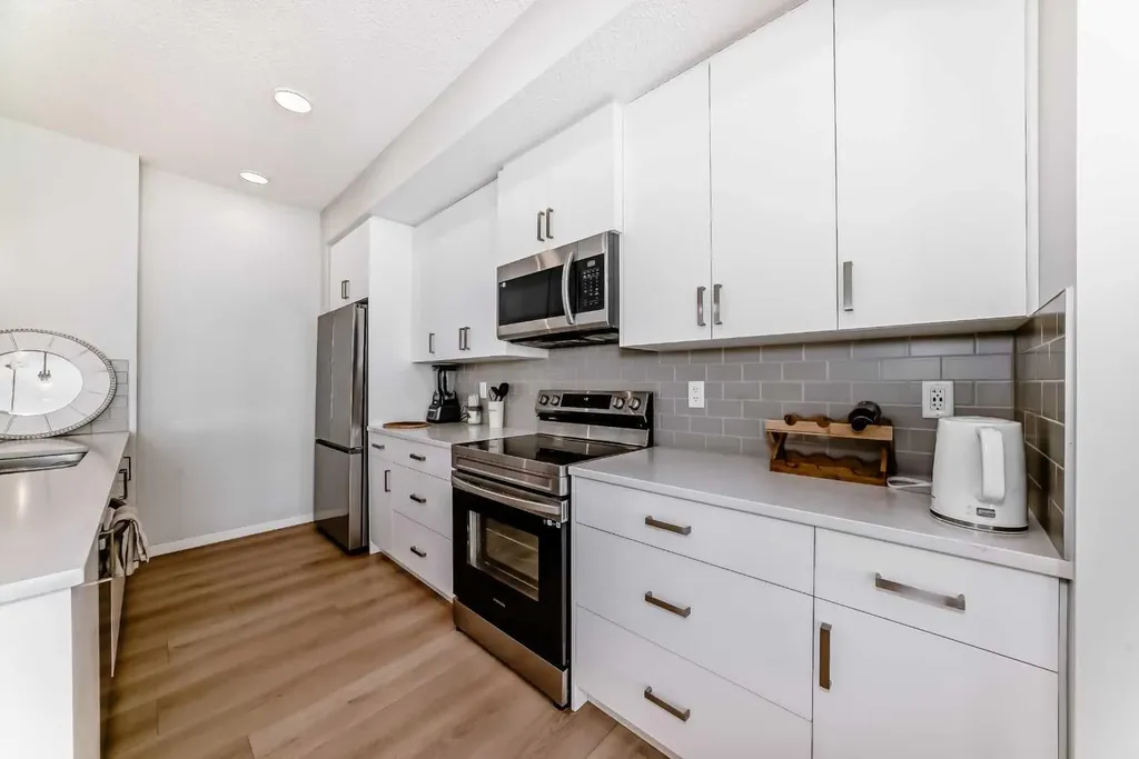 550 Belmont Street SW Calgary AB T2X 5Y9