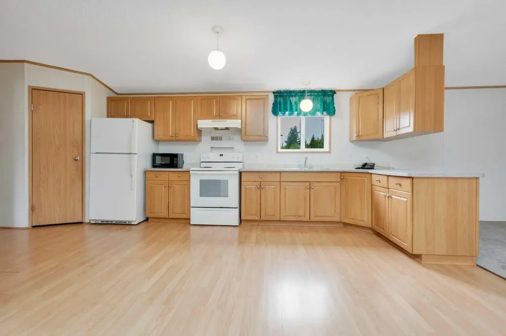 432003 Highway 22 Rural Clearwater County AB T4T 1B5