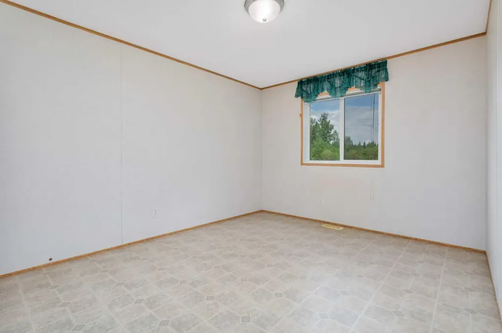 432003 Highway 22 Rural Clearwater County AB T4T 1B5