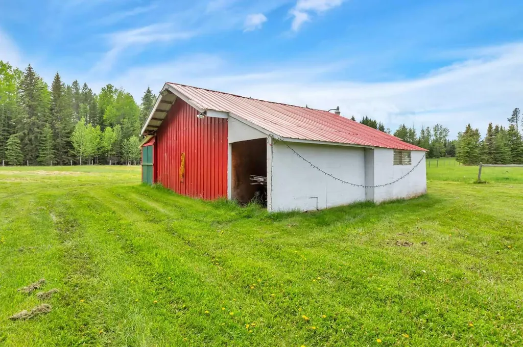 432003 Highway 22 Rural Clearwater County AB T4T 1B5