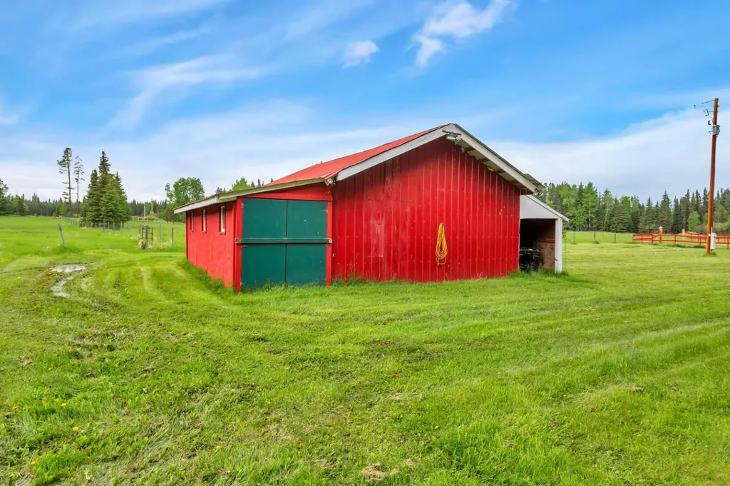 432003 Highway 22 Rural Clearwater County AB T4T 1B5